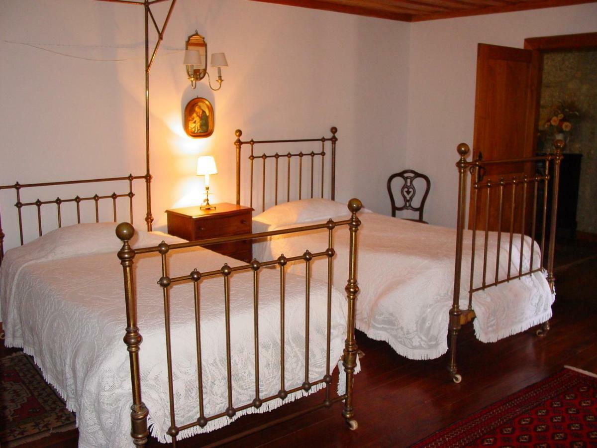 Paco De S.Cipriano Bed and Breakfast Guimarães Exteriör bild